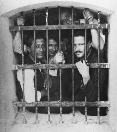 Nazım Hikmet 116 yaşında 14
