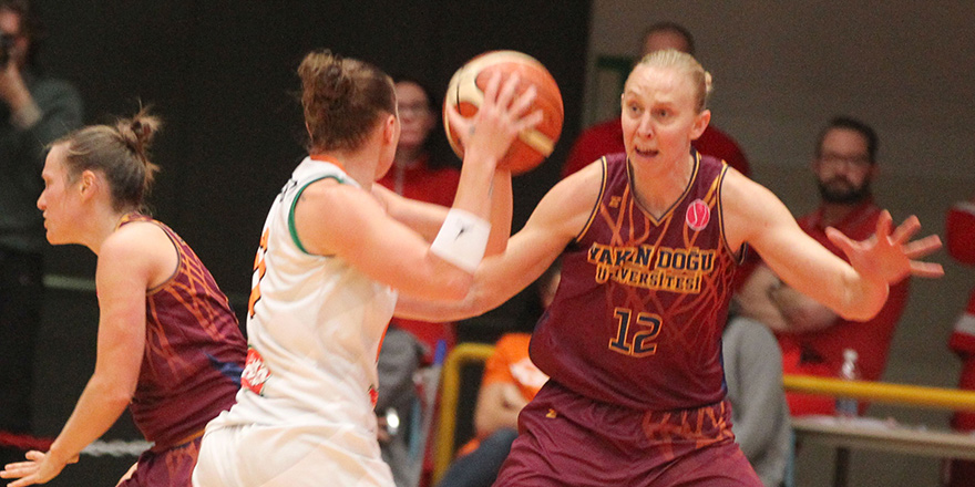 YDÜ İtalya’da zirveyi bırakmadı: 65-72