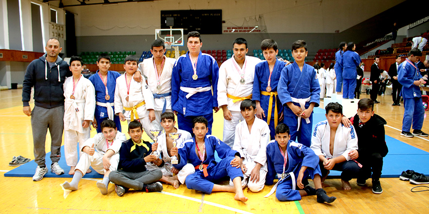 Judoda şampiyonlar belirlendi