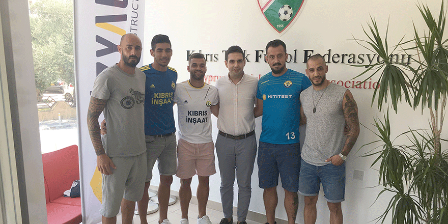 Doğan’da imza şov!