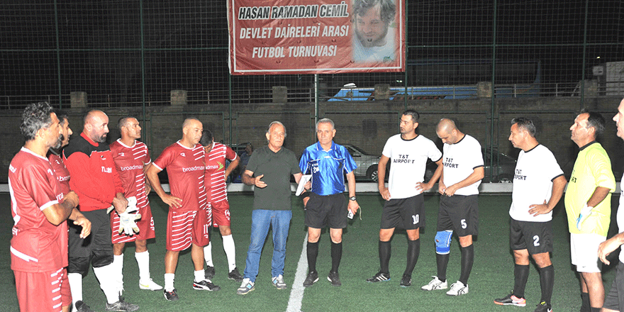 Daireler sahaya iniyor