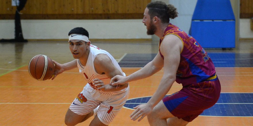 Lidere yan bakılmıyor: 67-83