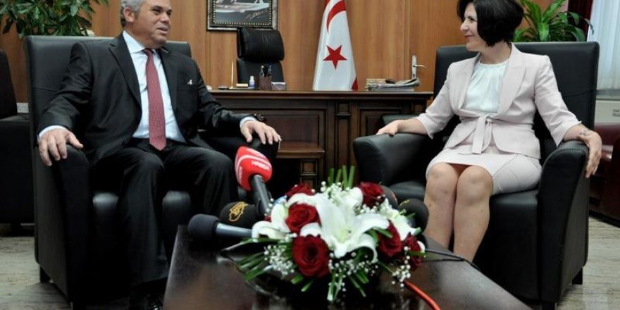 Bakanlıklar yeni bakanlara emanet