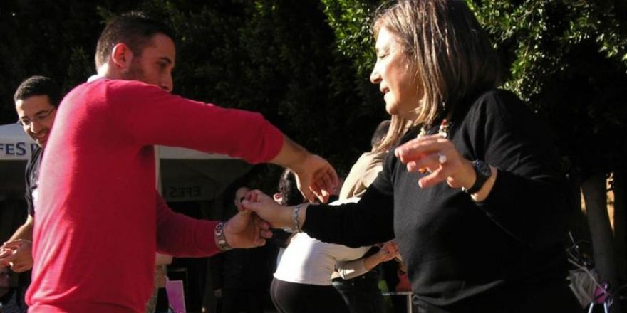 Lefkoşa danslarla bütünleşti