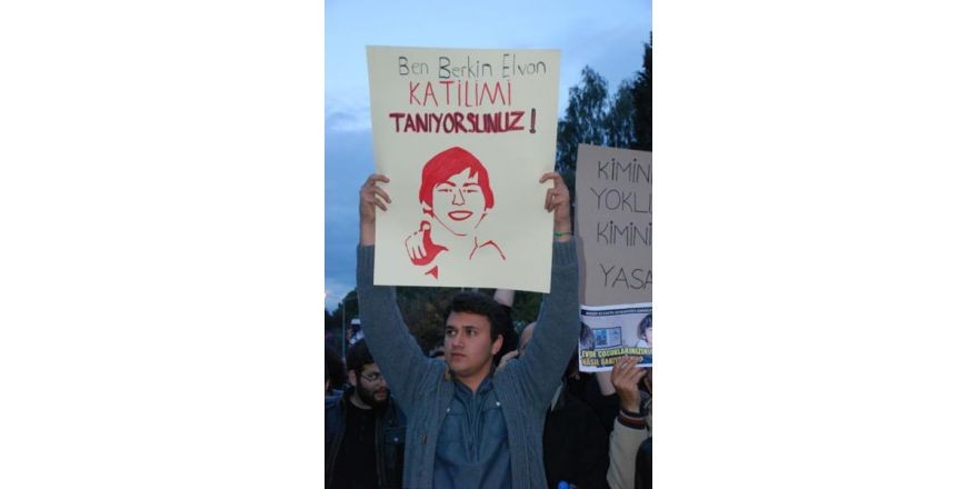 LEFKOŞA BERKİN ELVAN İÇİN SOKAKTA