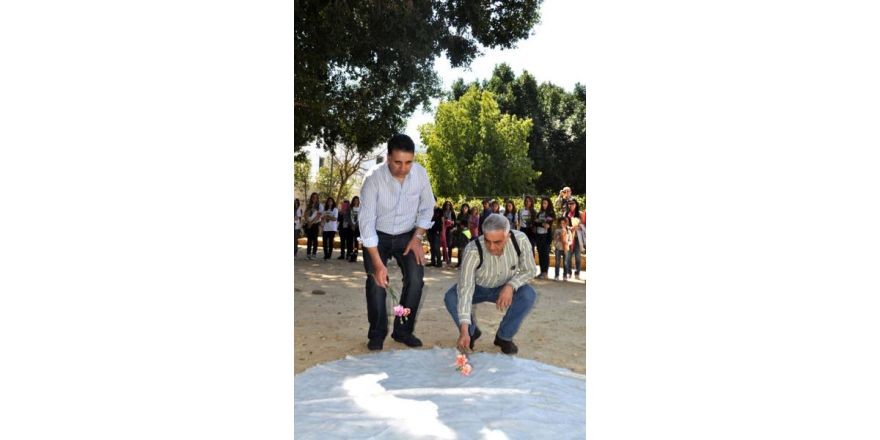 Bölünmüş ülkede  Birleşen insanlar!