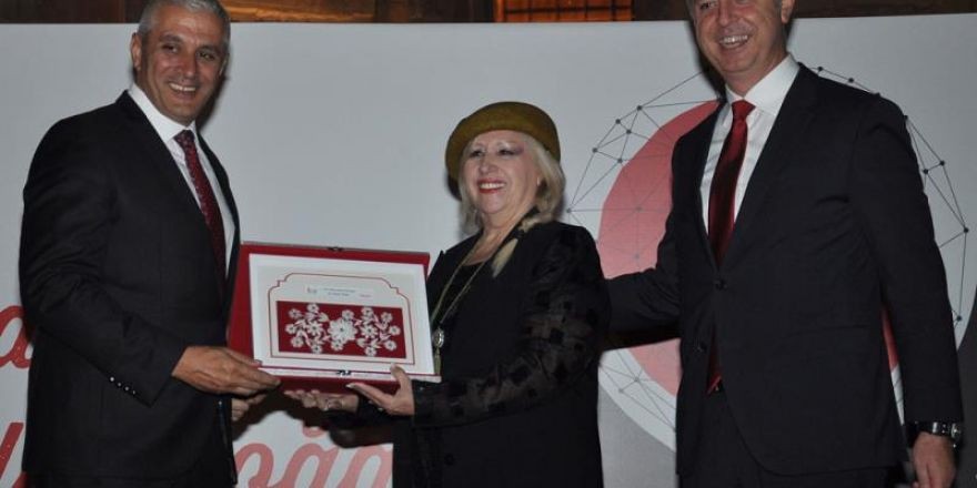 Başarılı kadın girişimciler ödüllendirildi