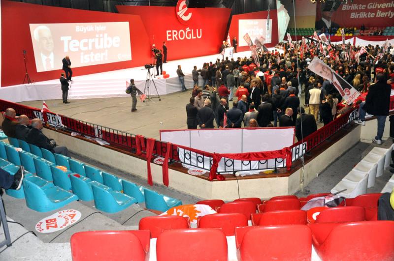 Eroğlu seçim kampanyasını başlattı 12