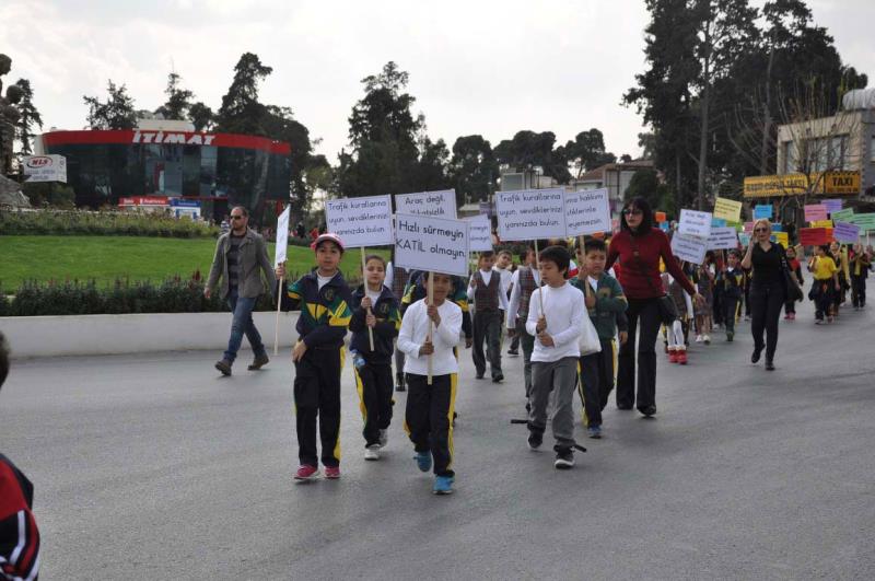 Trafikte farkındalık yürüyüşü 8