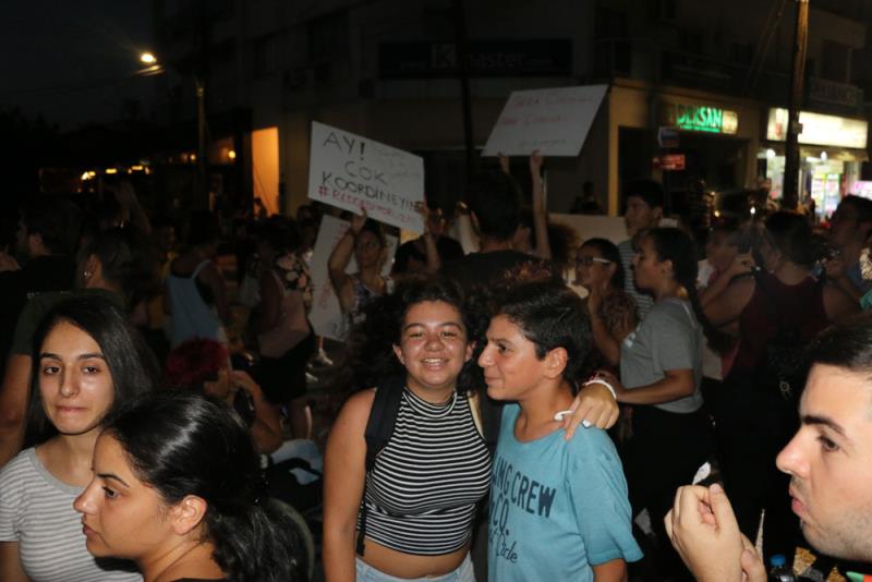 Gençler yine yürüdü, reddetti, tek yürek ses verdi 16