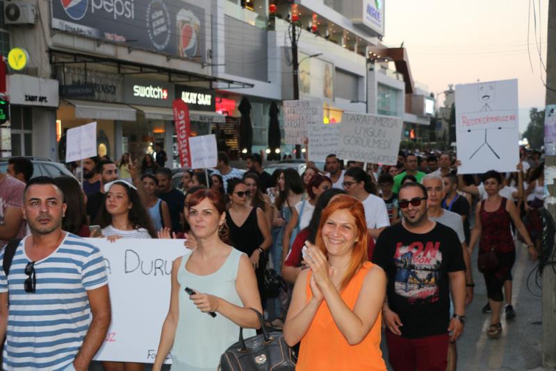 Gençler yine yürüdü, reddetti, tek yürek ses verdi 4