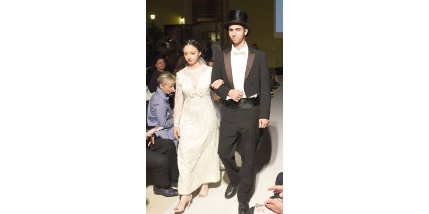 Kıbrıs gelinlikleri sergilendi