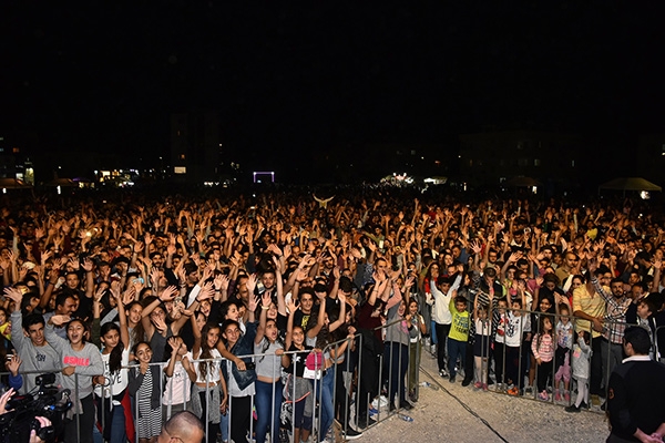 Aleyna konserine yoğun ilgi 6