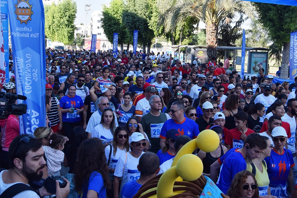 Lefkoşa Turkcell ile Koşuyor Maratonuı 11