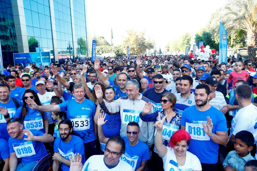 Lefkoşa Turkcell ile Koşuyor Maratonuı 14