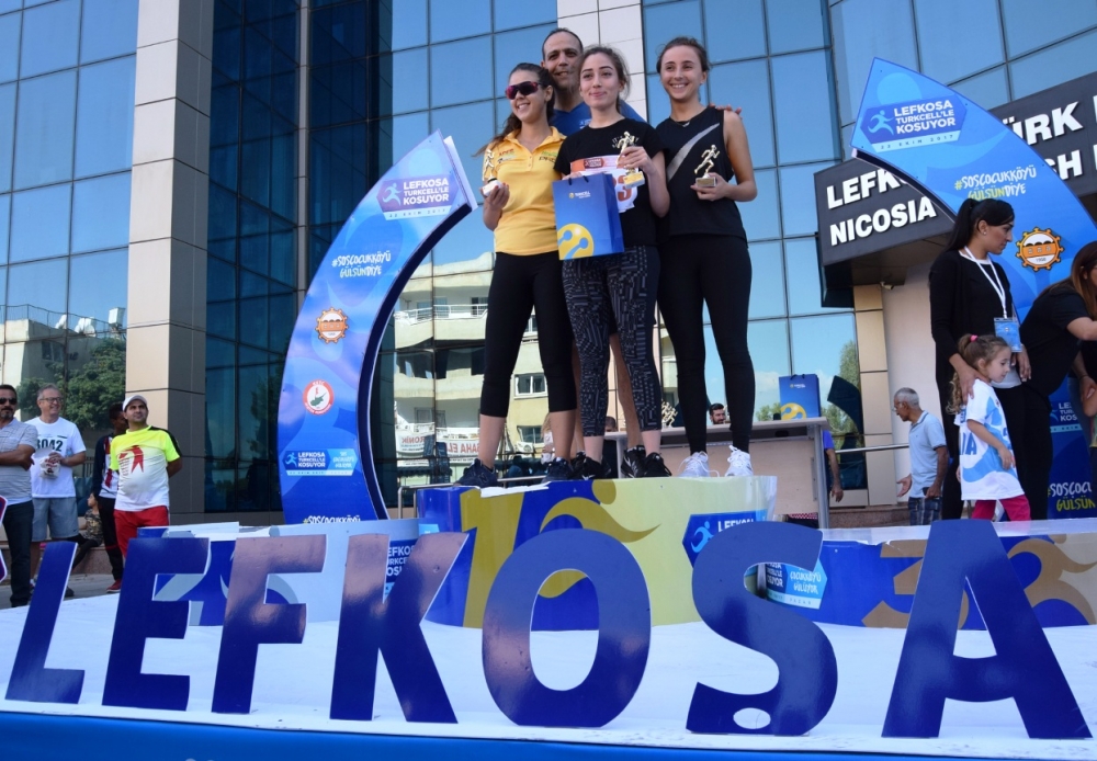 Lefkoşa Turkcell ile Koşuyor Maratonuı 26