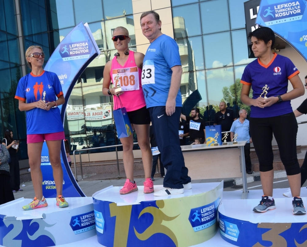 Lefkoşa Turkcell ile Koşuyor Maratonuı 28