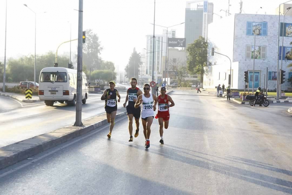 Lefkoşa Turkcell ile Koşuyor Maratonuı 5