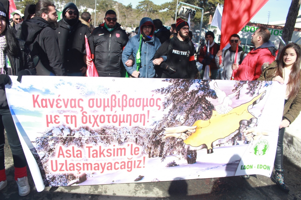 Gençler, Federal Kıbrıs taleplerini Trodos’tan haykırdı 8