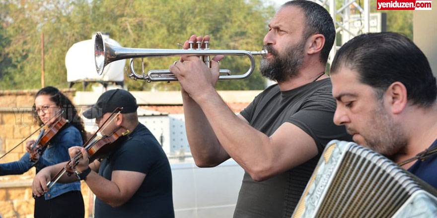 SOKAKTA SES VAR: "Yurdumuza sahip çıkıyoruz" 21