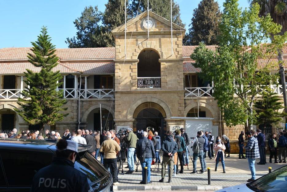 Basın özgürlüğü için mahkeme önünde 16