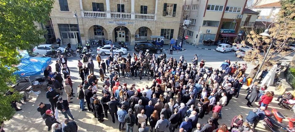 Basın özgürlüğü için mahkeme önünde 18