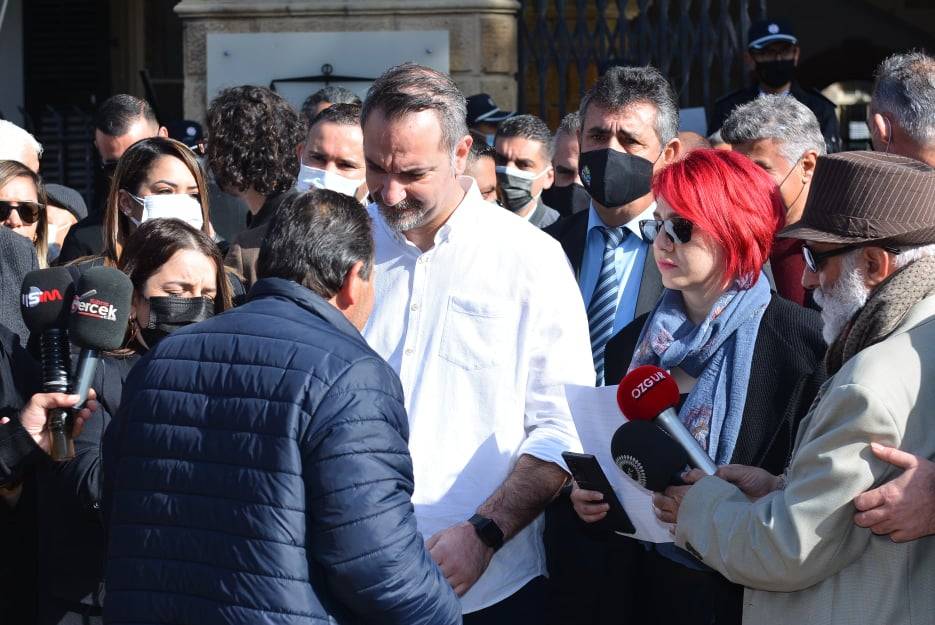 Basın özgürlüğü için mahkeme önünde 20