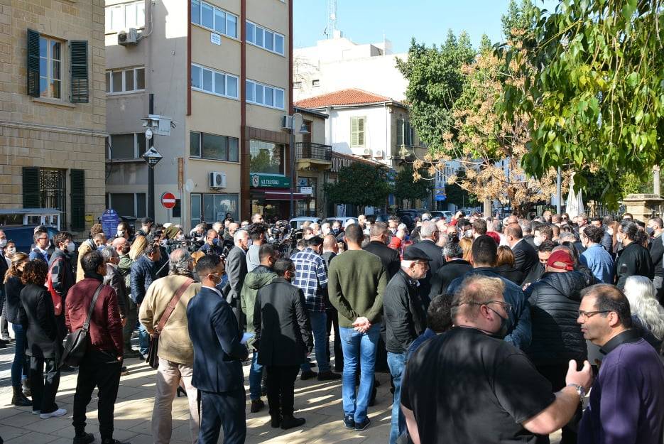 Basın özgürlüğü için mahkeme önünde 21