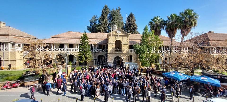 Basın özgürlüğü için mahkeme önünde 28