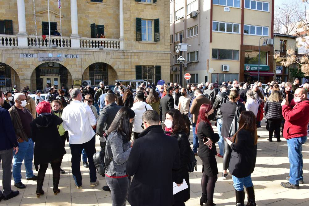 Basın özgürlüğü için mahkeme önünde 30