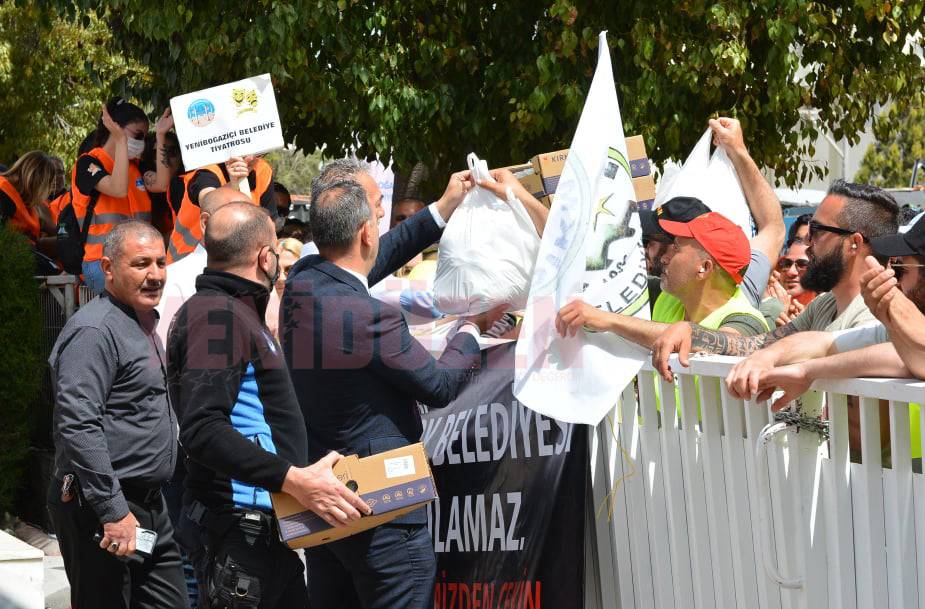 Belediyelerde öfke büyük 56