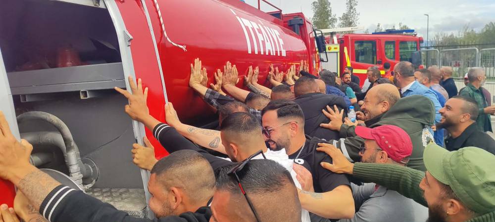 Halk sokakta: "Hükümet istifa" 18