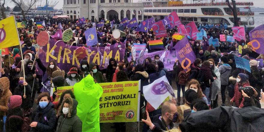 İstanbul'da kadınlar sokakta: "Özgürlüğümüzü kazanacağız"