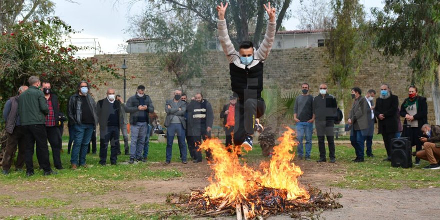 Newroz ateşi Lefkoşa'da