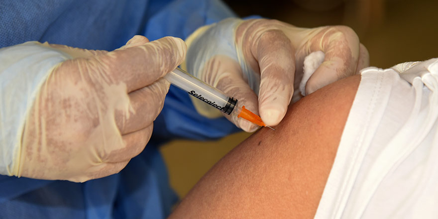 Almanya aşı önceliği sıralamasını kaldırdı