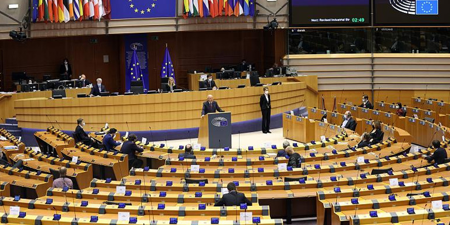 AP, AB’nin Türkiye ile tam üyelik müzakerelerini askıya almasını istedi