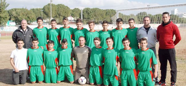 Gençler çeyrek final için sahada