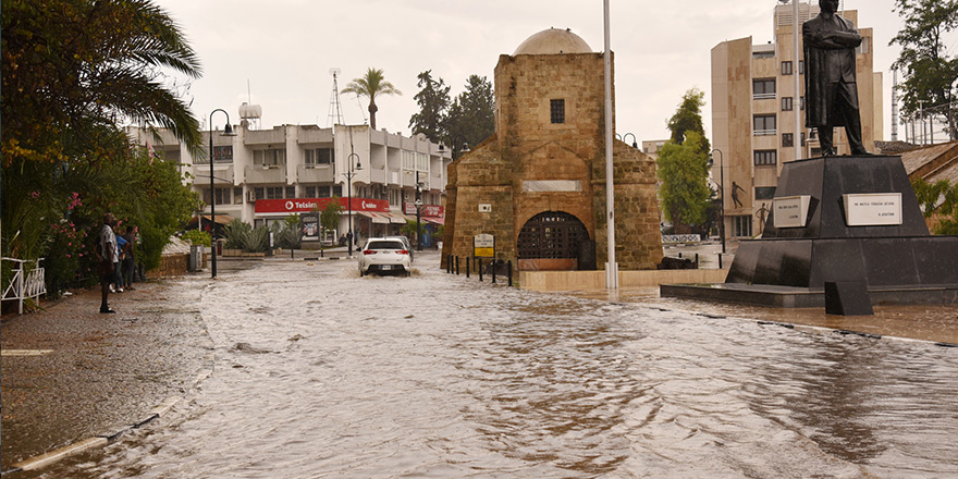 Yaz yağmuru etkili oldu... En çok yağış Gönendere'ye düştü
