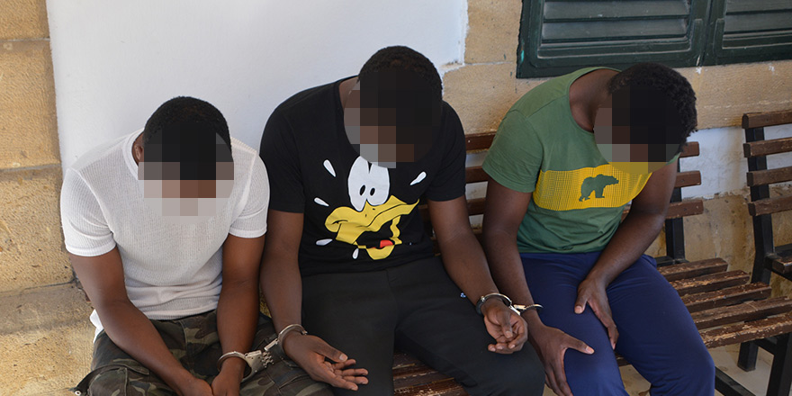 Polis: “Üzerinde 3 gram, evinde 2 gram ağırlığında uyuşturucu çıktı”