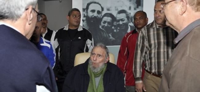 Castro, 9 aydan sonra halkın karşına çıktı
