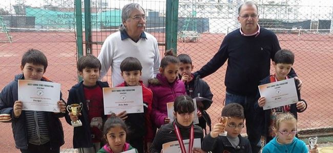 Teniste hazırlık turnuvası tamamlandı