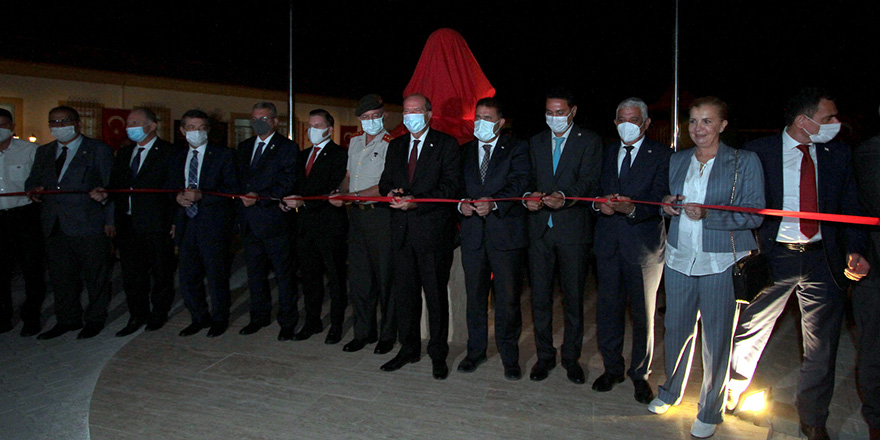 Akçay'da “Rauf Raif Denktaş Parkı” açıldı