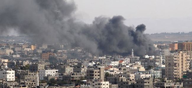 İsrailden Gazzeye hava saldırısı: 5 yaralı