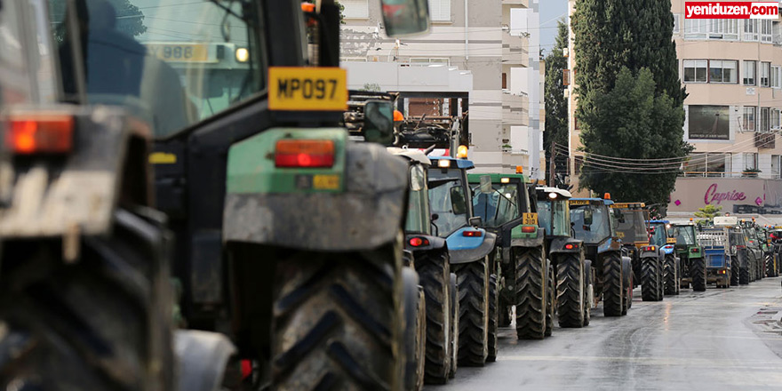 Akaryakıt krizi: “Traktörler tarlalardan çekildi”