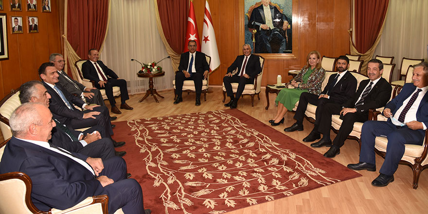 Sucuoğlu Başbakanlık'ta...