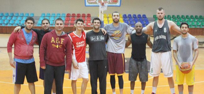 Koop’tan iki takviye