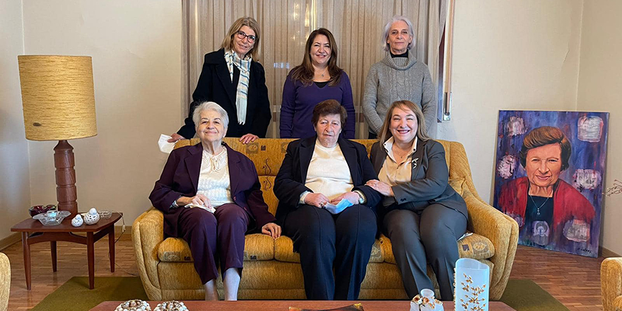 Kıbrıslı Türklerin ilk kadın hekimi Dr. Aydın Sennaroğlu’nun hayatı belgesel oluyor