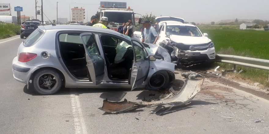 İskele-Ercan yolunda kaza: Biri ağır, 6 yaralı