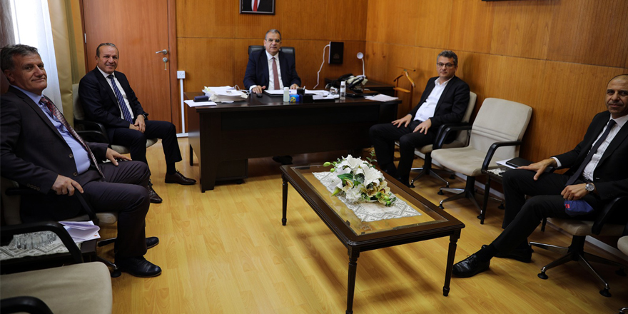 Sucuoğlu, parti başkanlarıyla görüşüyor