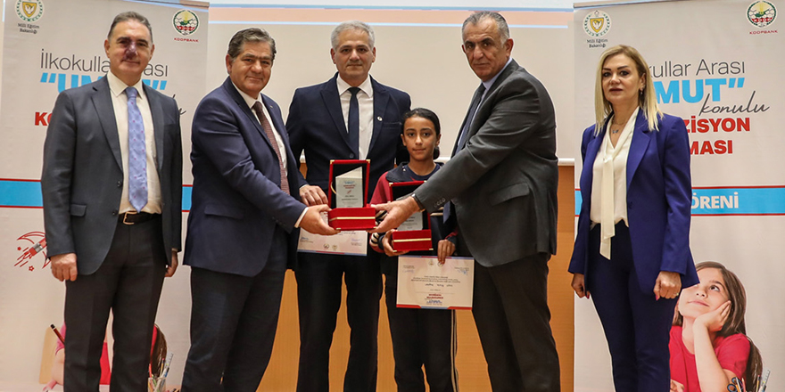 İlkokullar Arası Umut Konulu Kompozisyon yarışmasının ödülleri verildi